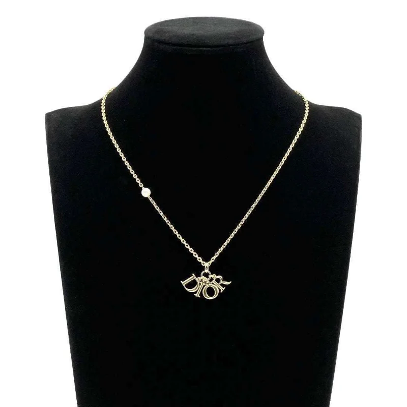 Women's Valentine's Day necklaces-Christian Dior  Artificial ivory Metal Necklace (Pre-Owned)