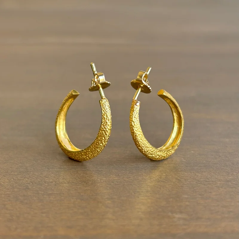 Women's fashion earrings-Medium Gold Classic Asymmetric Hoop Earrings