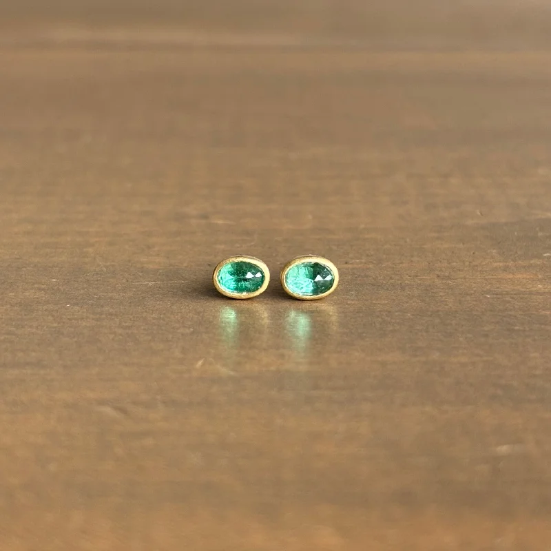 Vintage women's earrings-Tiny Oval Emerald Stud Earrings