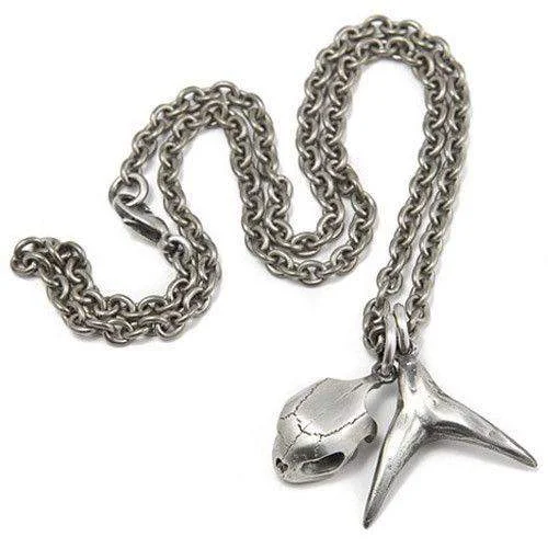 Women's limited edition necklaces-Skull & Horn Silver Designer Necklace