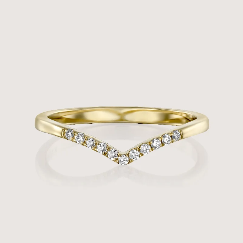 Women's luxury gift rings-Hannah Ring With White diamonds