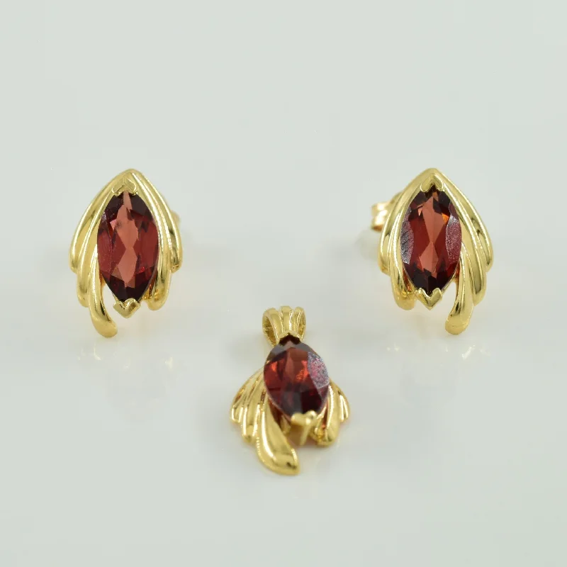 Women's Christmas rings-Garnet Pendant & Earring Set | 1.50ctw |