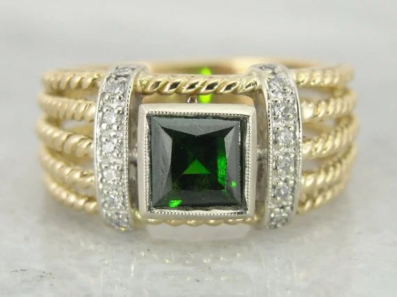 Women's cocktail rings-Bright Green Demantoid Garnet Ring