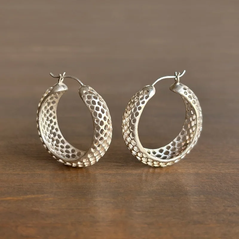 Women's sapphire earrings-Small Round Silver Snakeskin Hoop Earrings