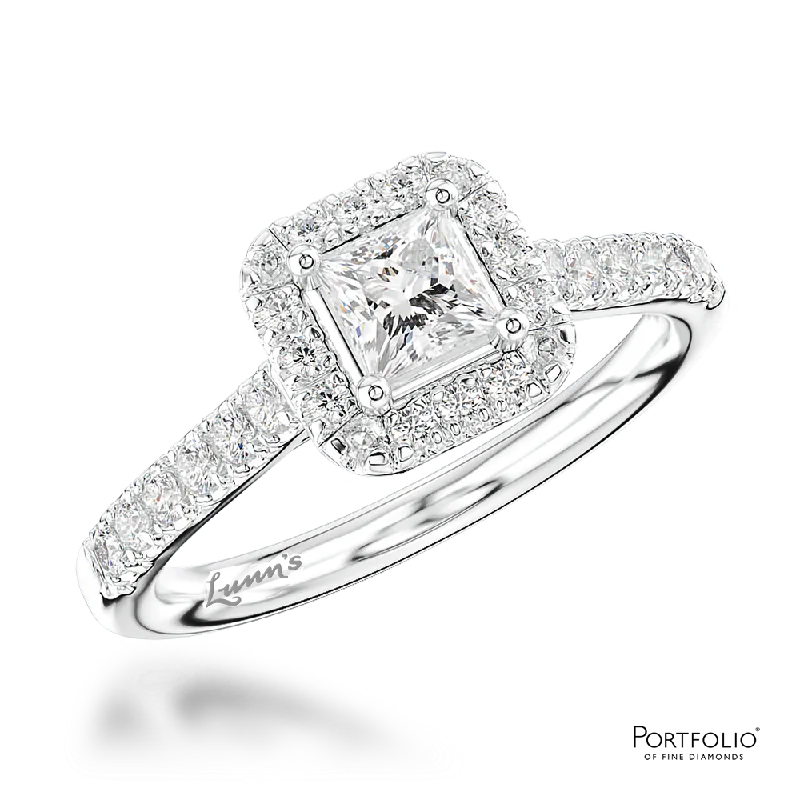 Women's symbolic rings-Cluster 0.31ct D VS1 Diamond Platinum Ring