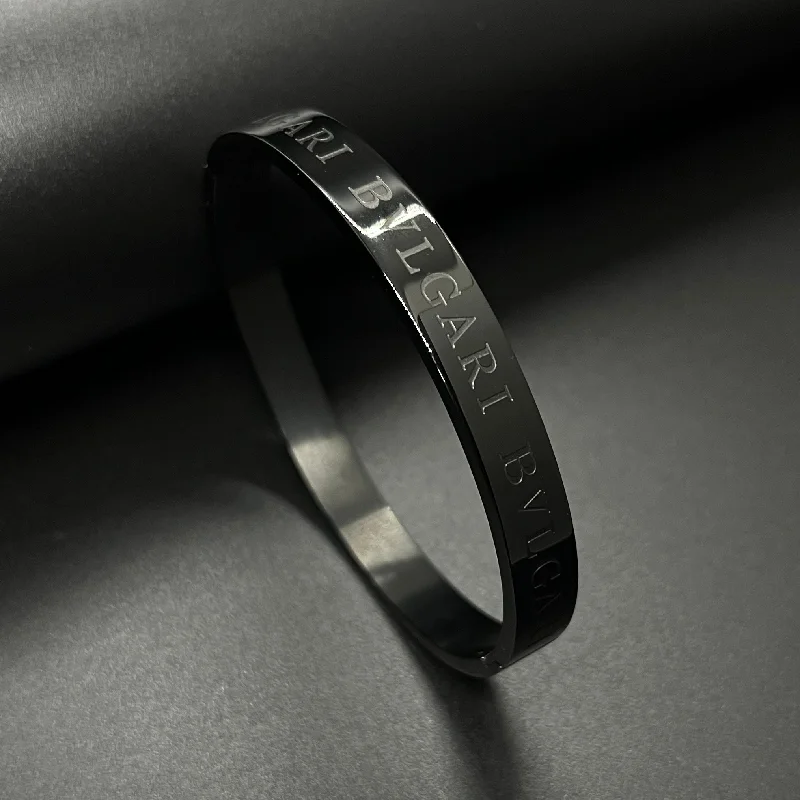 Women's limited edition bangles-Minimalistic Luxury Black Bracelet For Men