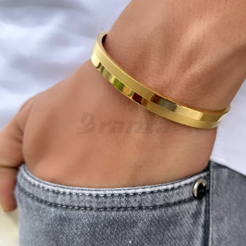 Women's spiritual bangles-Matt and Shiny Men's Gold Bracelet